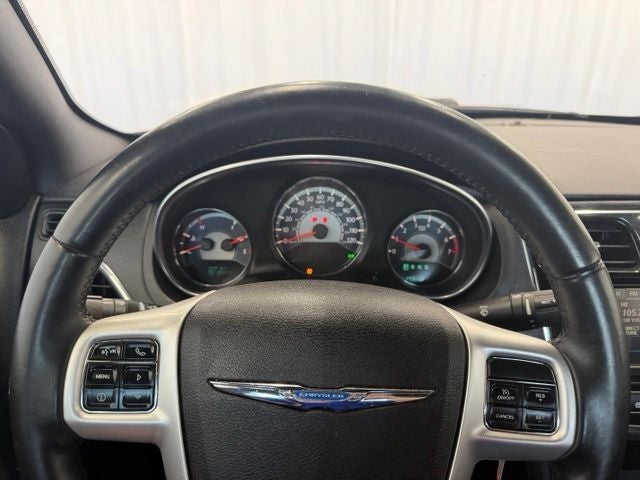 2013 Chrysler 200 Touring