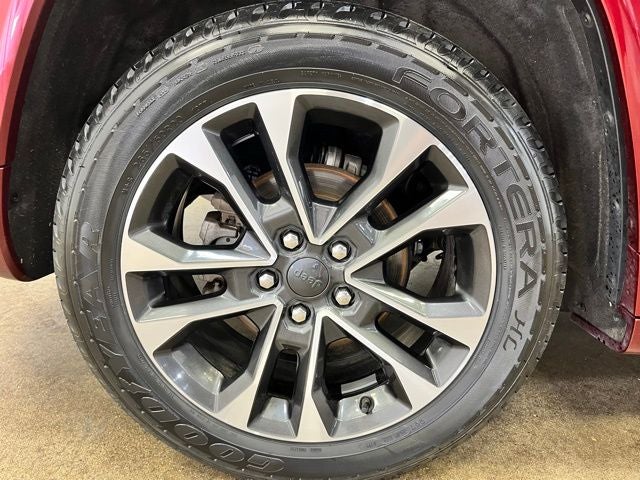 2022 Jeep Grand Cherokee Overland