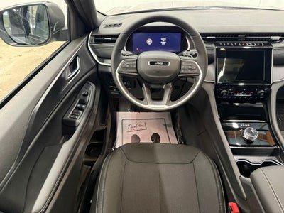 2026 Jeep Grand Cherokee L Laredo