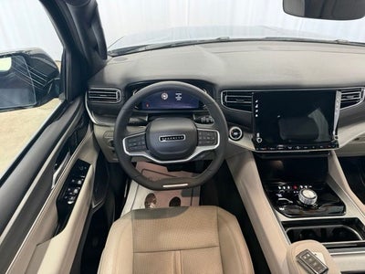 2025 Jeep Wagoneer Base