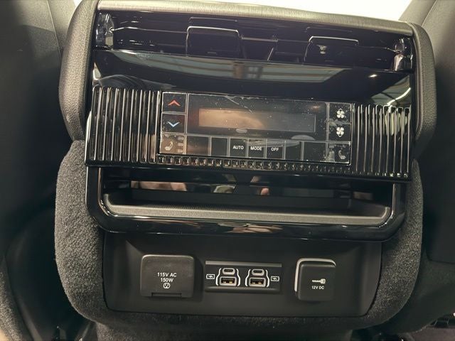 2026 Jeep Grand Wagoneer Limited Altitude