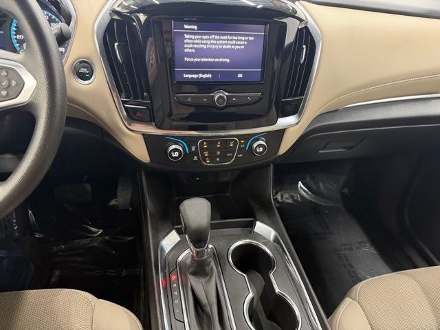 2023 Chevrolet Traverse LS