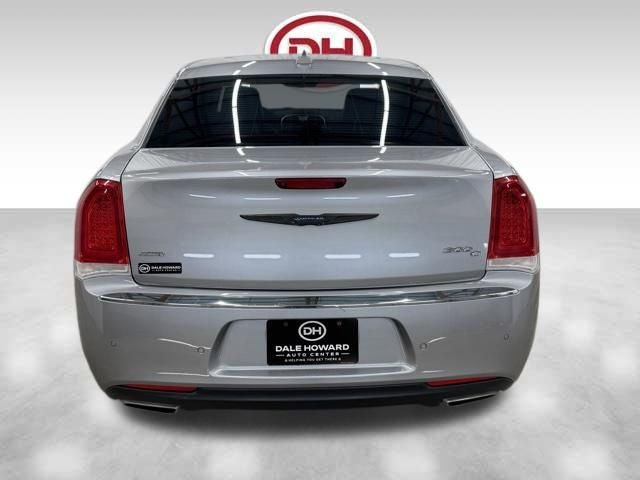2017 Chrysler 300 C