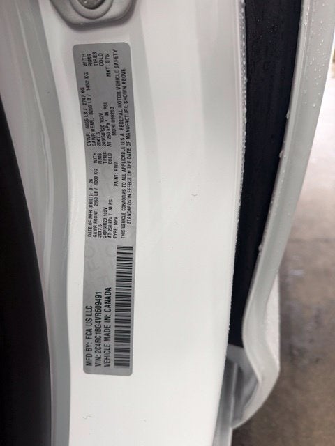 2027 Chrysler Pacifica Select