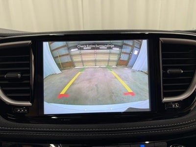 2027 Chrysler Pacifica Select