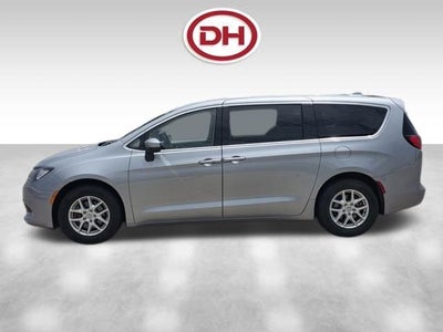 2020 Chrysler Voyager LX
