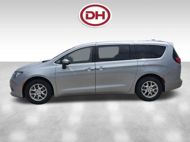 2020 Chrysler Voyager LX