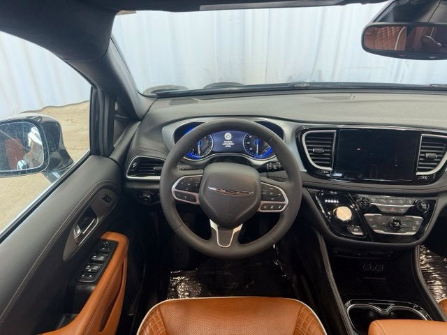 2025 Chrysler Pacifica Pinnacle