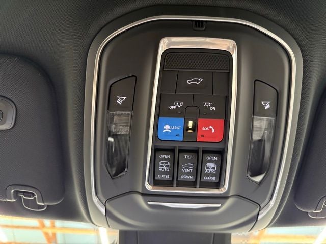 2026 Jeep Cherokee Overland