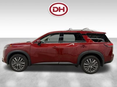 2025 Nissan Pathfinder SL