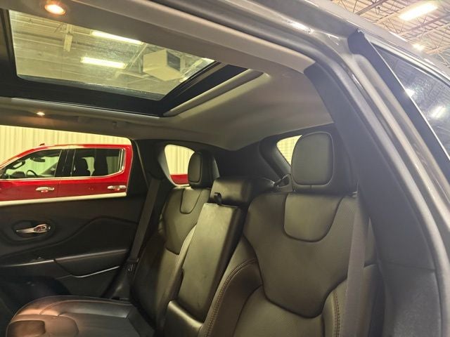 2023 Jeep Cherokee Trailhawk