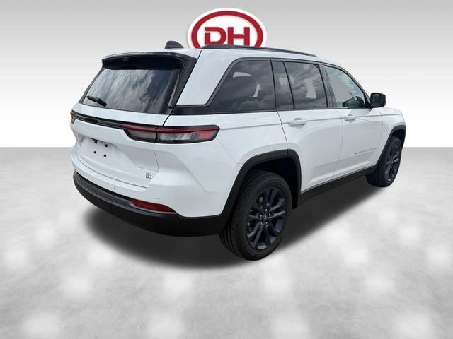 2026 Jeep Grand Cherokee Base