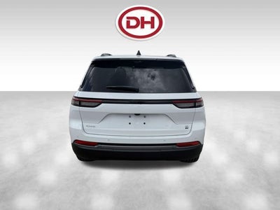 2026 Jeep Grand Cherokee Base
