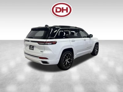 2025 Jeep Grand Cherokee Summit