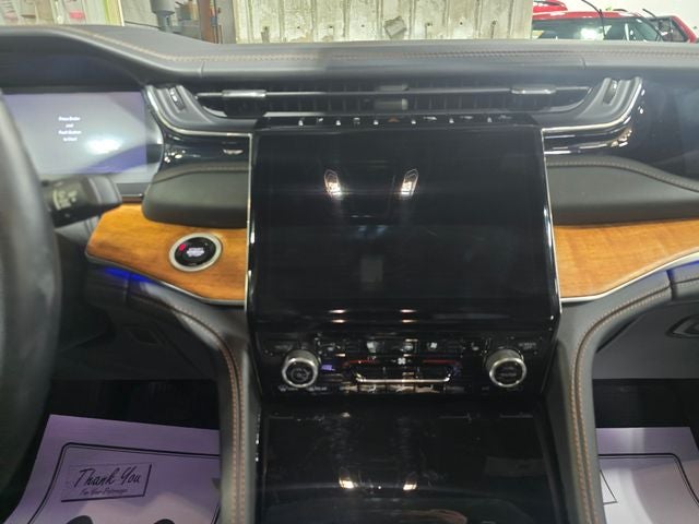 2022 Jeep Grand Cherokee Summit Reserve