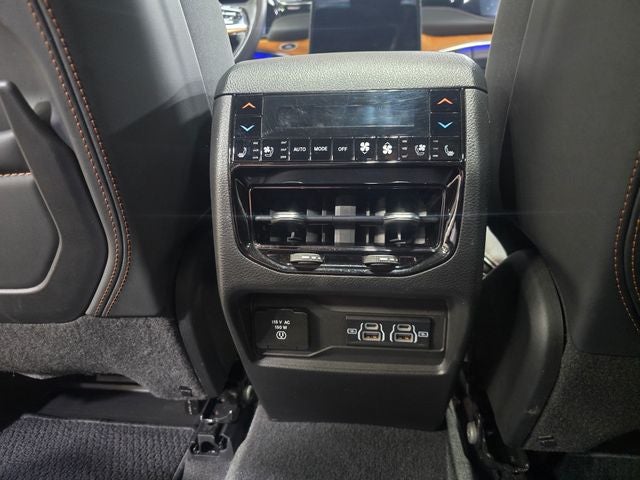 2022 Jeep Grand Cherokee Summit Reserve