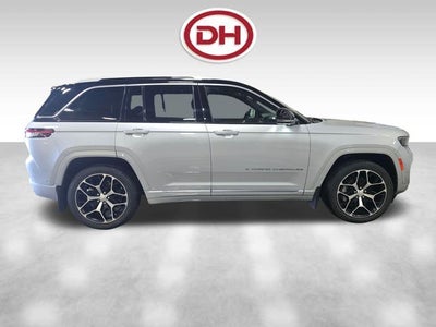 2022 Jeep Grand Cherokee Summit Reserve
