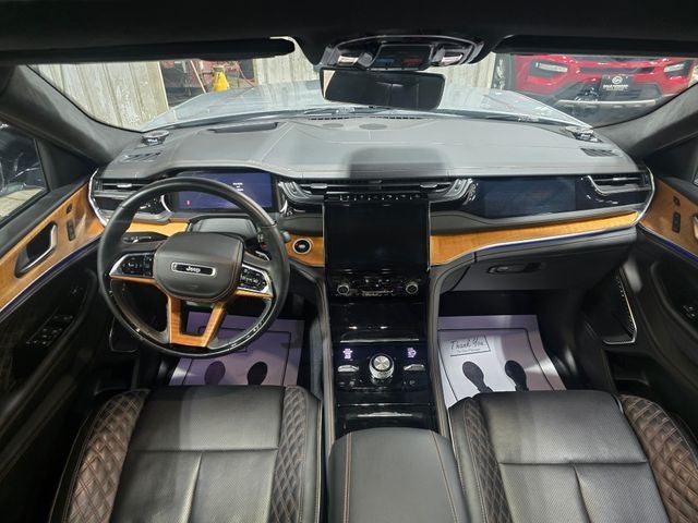 2022 Jeep Grand Cherokee Summit Reserve