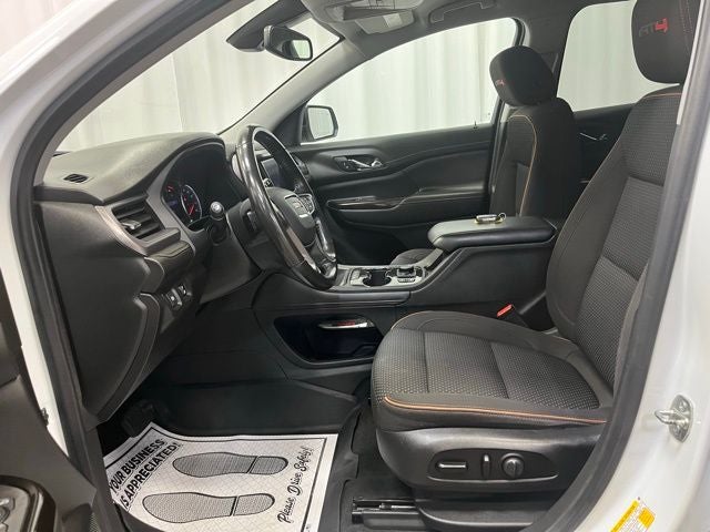 2021 GMC Acadia AT4