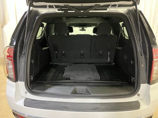 2022 Chevrolet Suburban LS