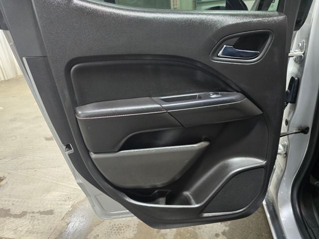 2017 GMC Canyon SLE1