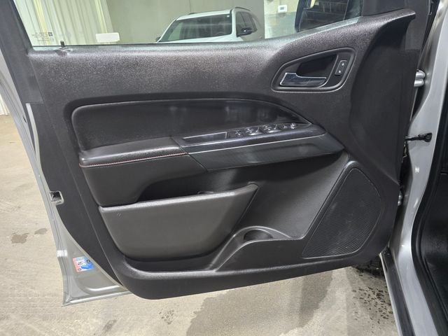 2017 GMC Canyon SLE1