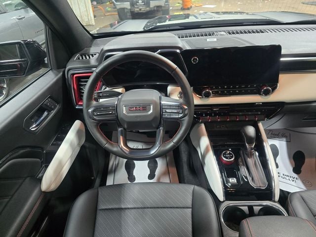 2025 GMC Canyon AT4