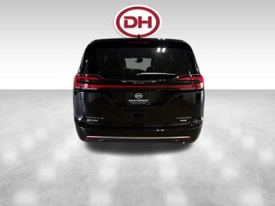 2027 Chrysler Pacifica Limited