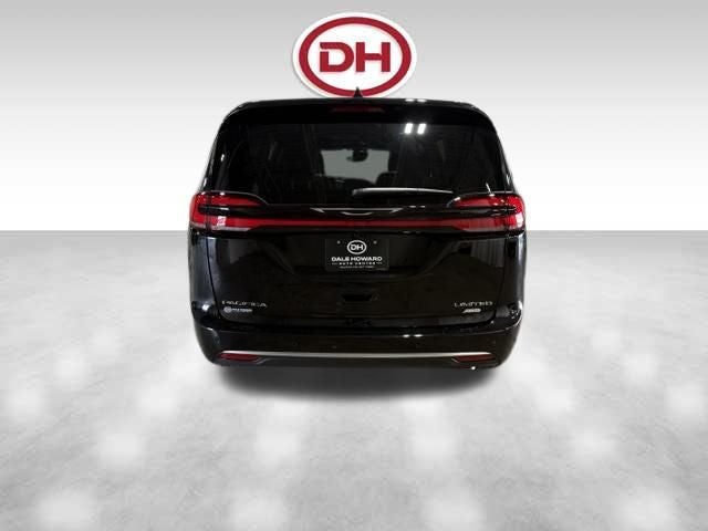 2027 Chrysler Pacifica Limited