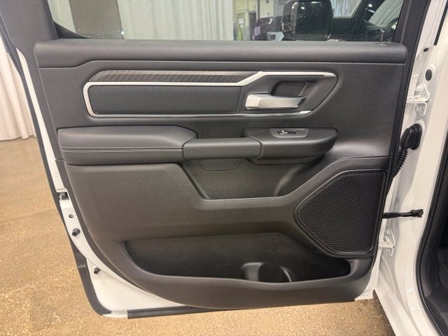 2027 RAM 1500 Big Horn/Lone Star